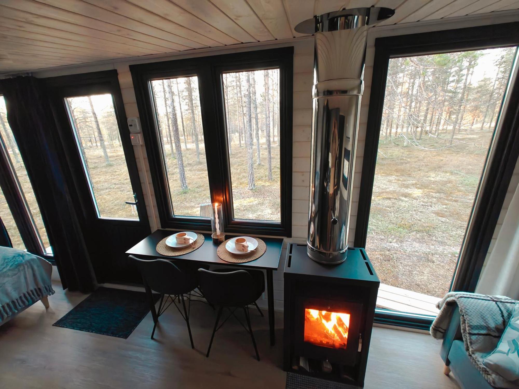 Lapland Riverside, Landscape Cabin, Kuukkeli 6, Yllaes, Tiny Home With Sauna, Fireplace, Terrace, Bbq, Wifi, Ski, Fishing, Pets Ok Akaslompolo Exterior photo